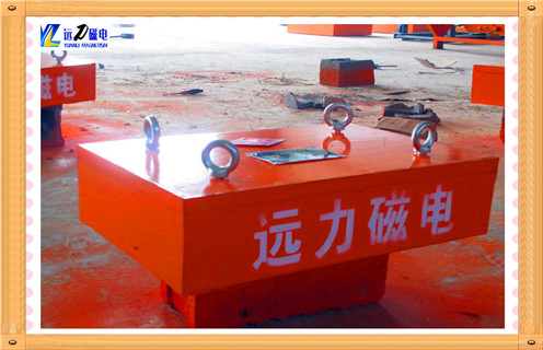 板式永磁除鐵器，板式永磁除鐵器知識參數(shù)_內(nèi)部磁塊安裝方法_板式永磁除鐵器型號價格 